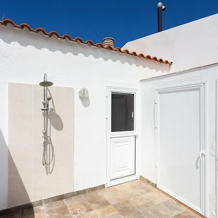 Vakantiehuis Home2book Family House, Pool & Garage *